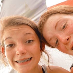 Meet your Posher, Lacey